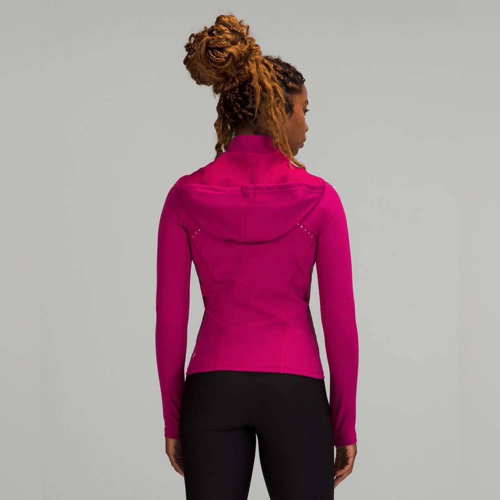Lululemon Rain Repellent Running Jacket, Wild Berry, Size 4 Great Condition - Picture 8 of 8
